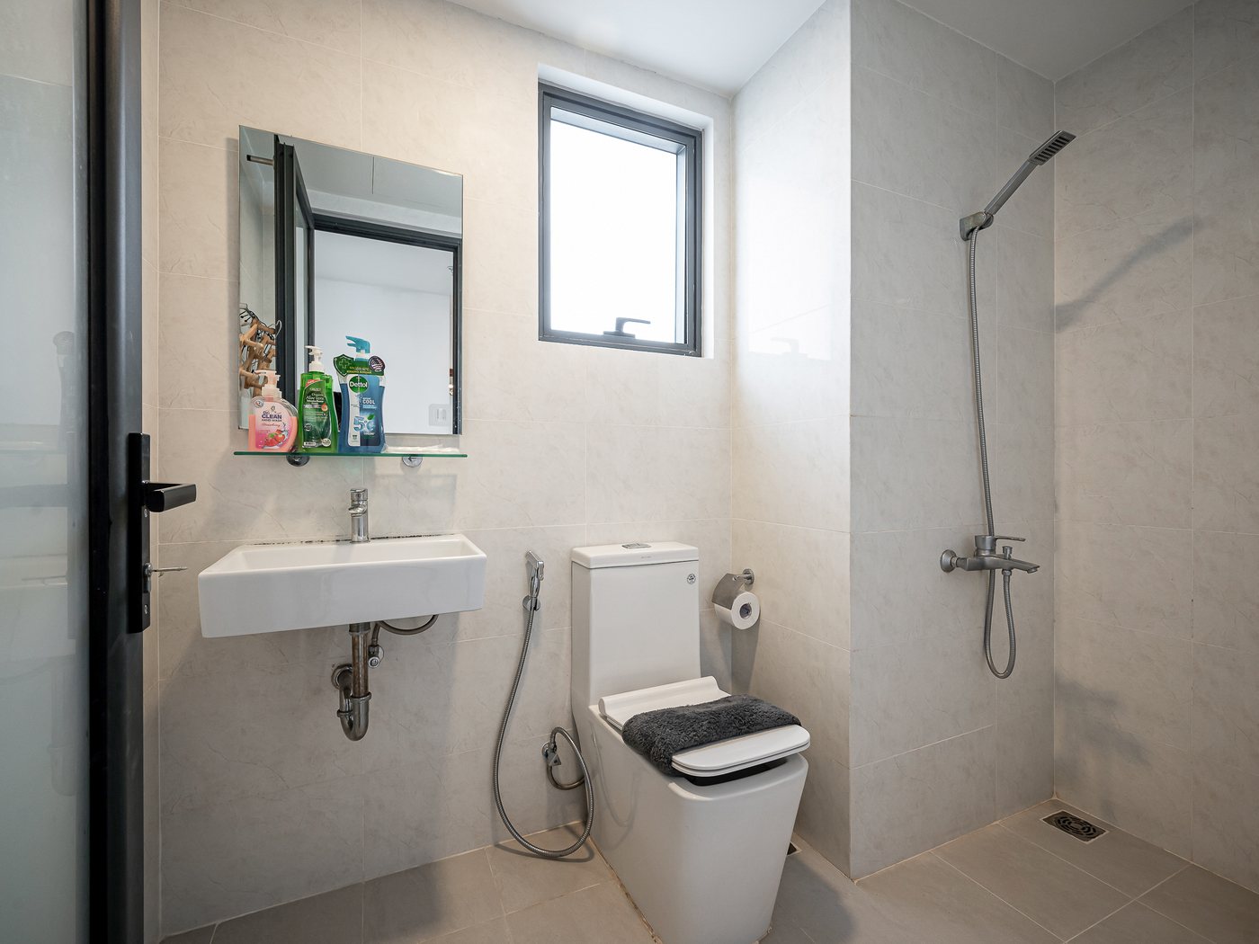 Phòng tắm căn 2 phòng ngủ Soho Residence