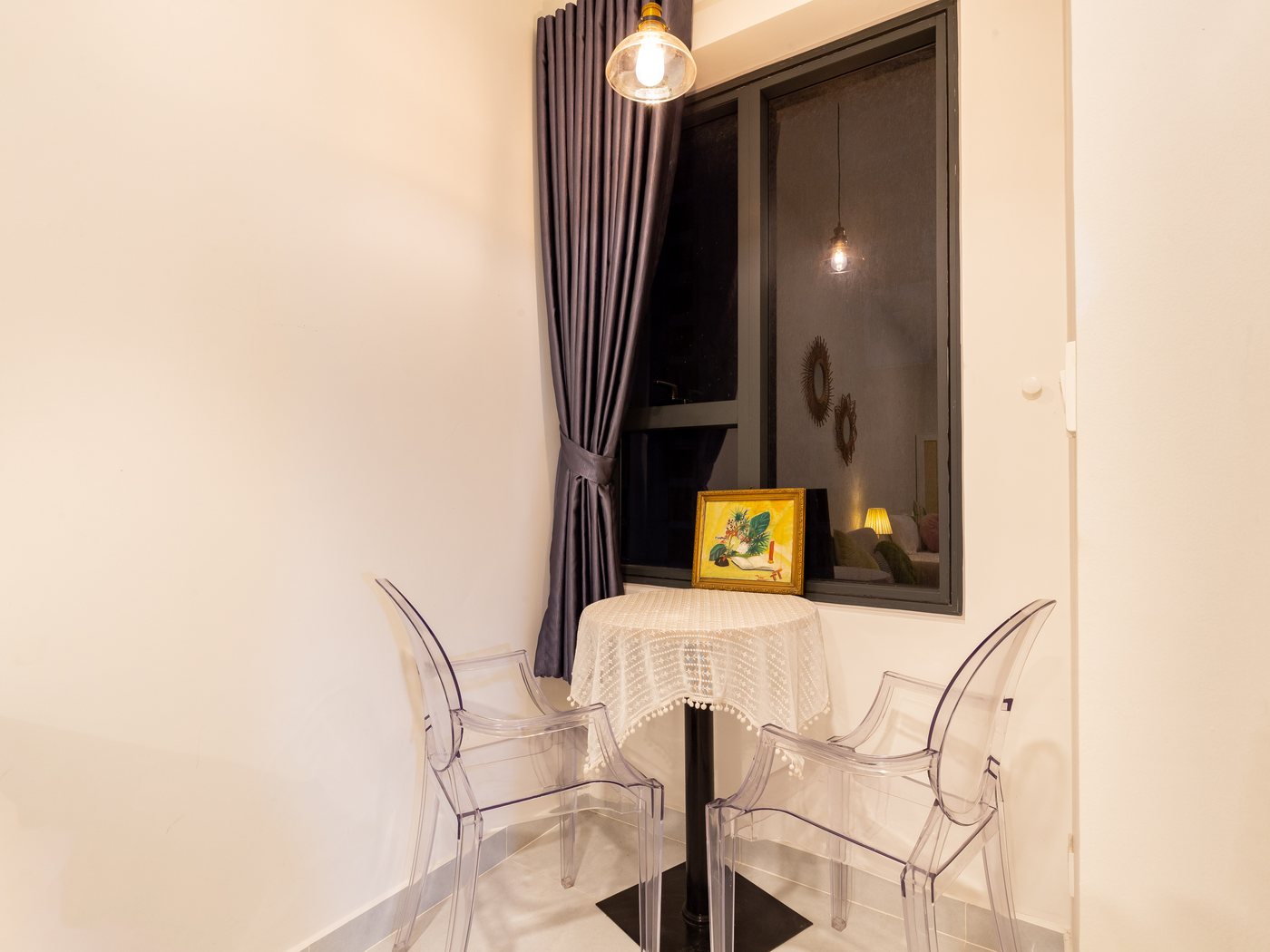 Góc bàn ăn trong căn Studio Soho Residence